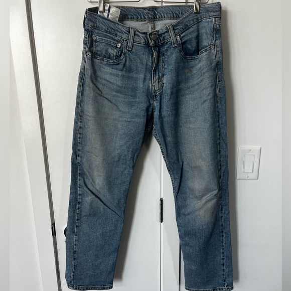 Men’s Levi’s 502 - Picture 3 of 3